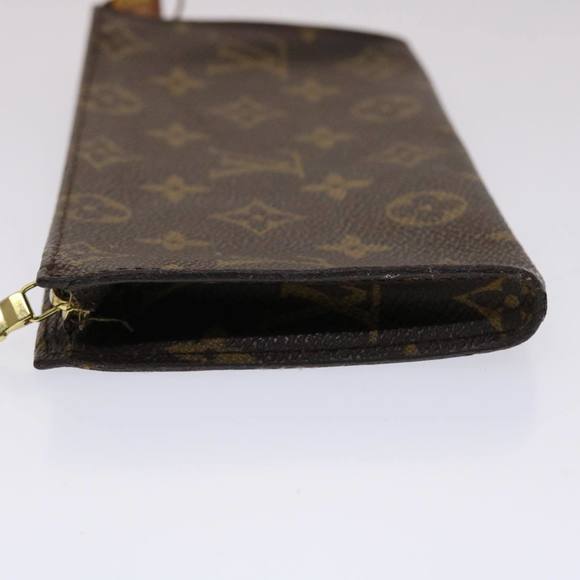 LOUIS VUITTON Monogram Bucket GM Pouch Accessory Pouch LV Auth 49209 - Picture 4 of 16